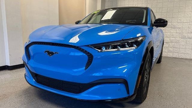 2022 Ford Mustang Mach-E California Route 1