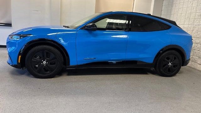 2022 Ford Mustang Mach-E California Route 1