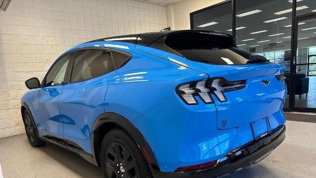 2022 Ford Mustang Mach-E California Route 1