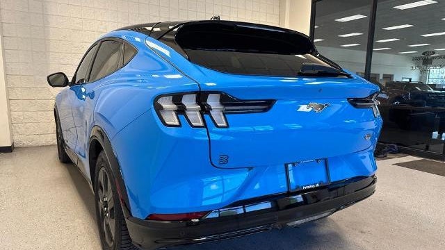 2022 Ford Mustang Mach-E California Route 1