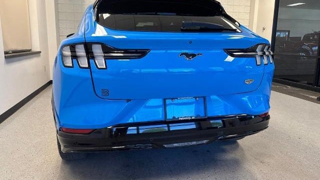 2022 Ford Mustang Mach-E California Route 1