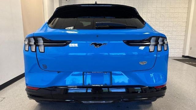 2022 Ford Mustang Mach-E California Route 1