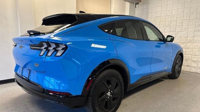 2022 Ford Mustang Mach-E California Route 1