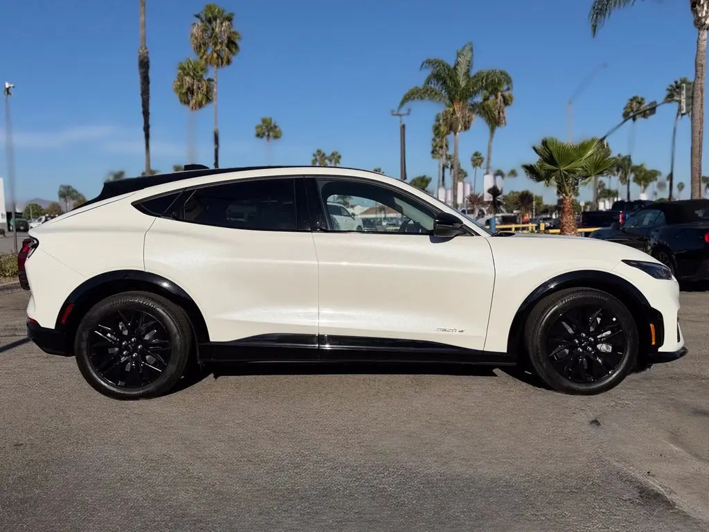 2026 Ford Mustang - $48,561