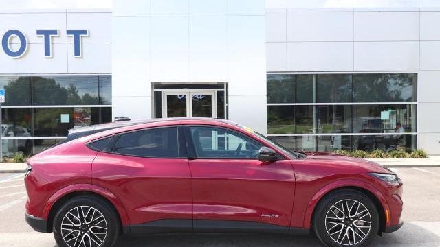 2025 Ford Mustang Mach-E Premium