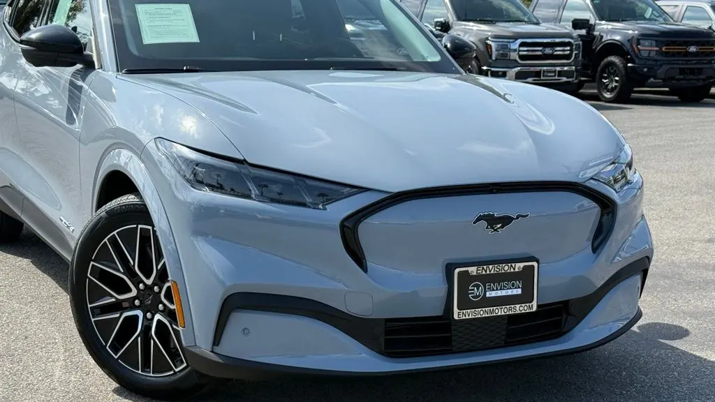 2025 Ford Mustang Mach-E Premium