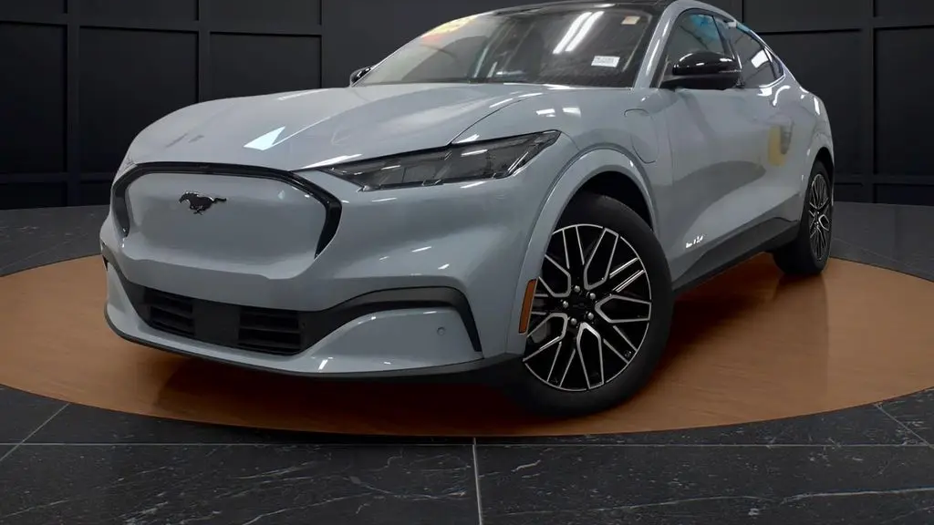 2025 Ford Mustang Mach-E Premium