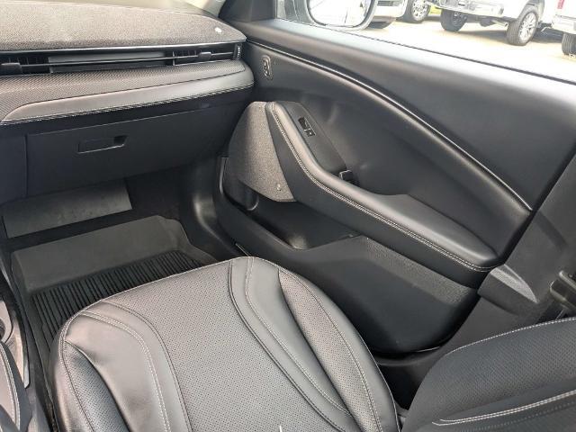 2023 Ford Mustang - $28,450