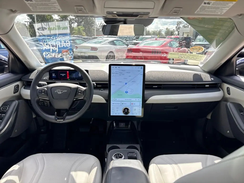2023 Ford Mustang - $30,901