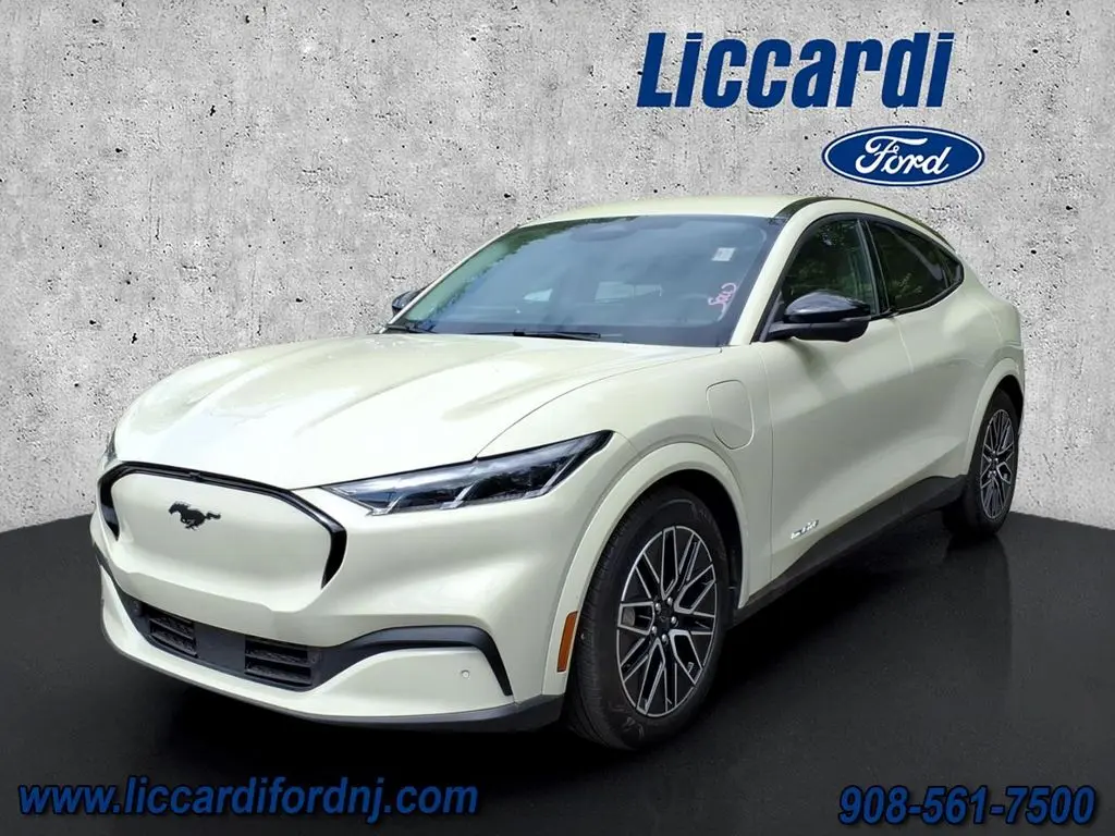 2025 Ford Mustang - $34,990