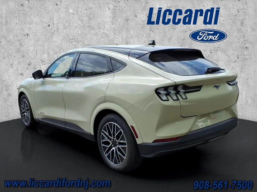2025 Ford Mustang - $34,990