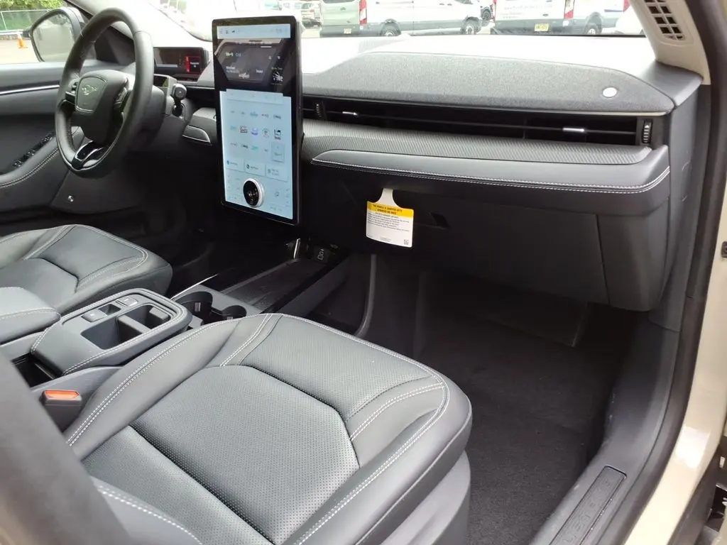 2025 Ford Mustang - $34,990
