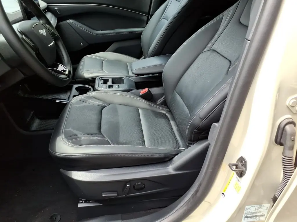 2025 Ford Mustang - $34,990