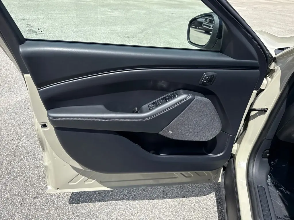 2025 Ford Mustang - $29,901