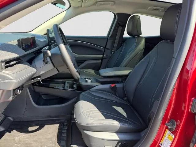2024 Ford Mustang - $32,995