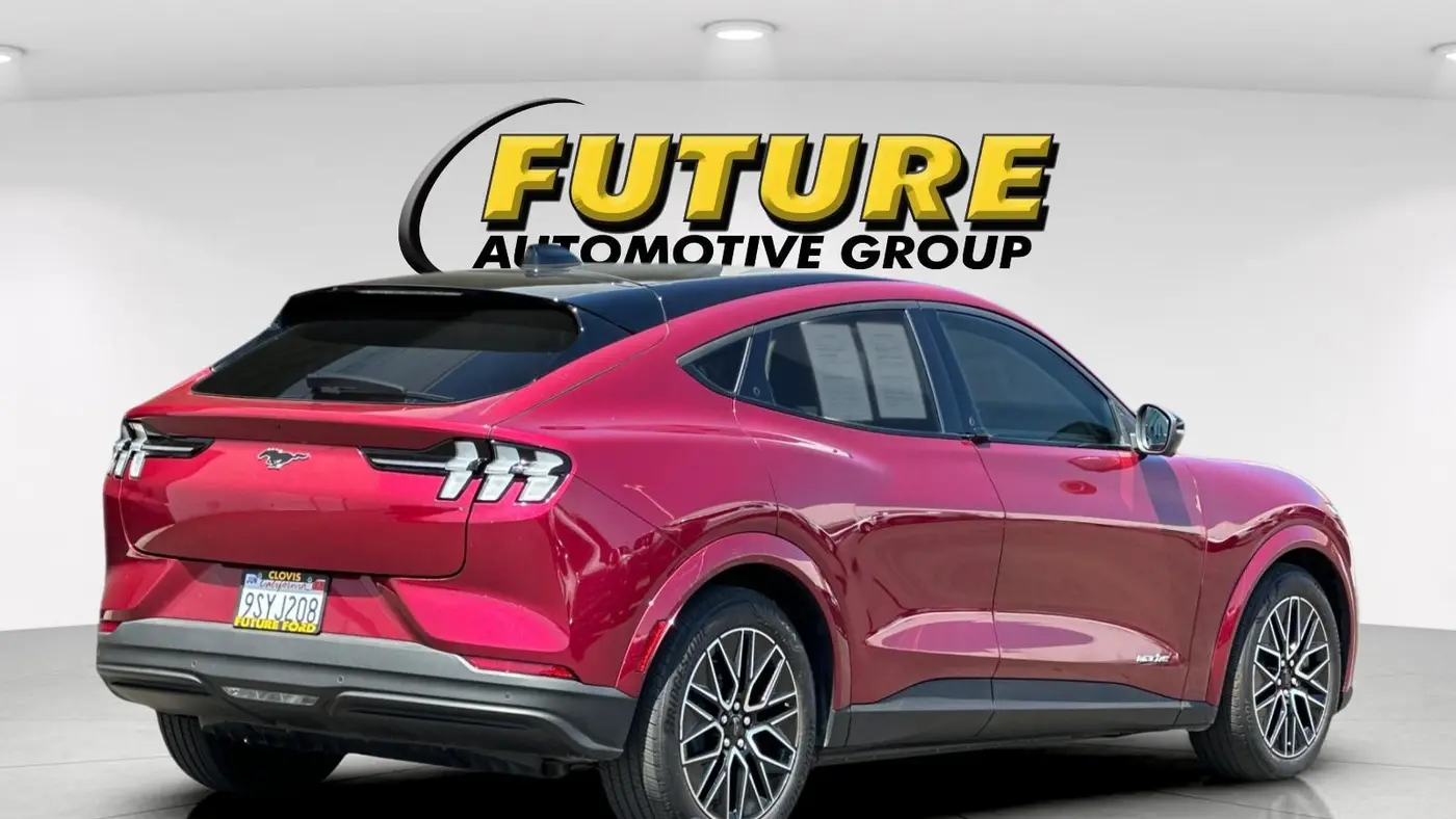 2025 Ford Mustang Mach-E Premium