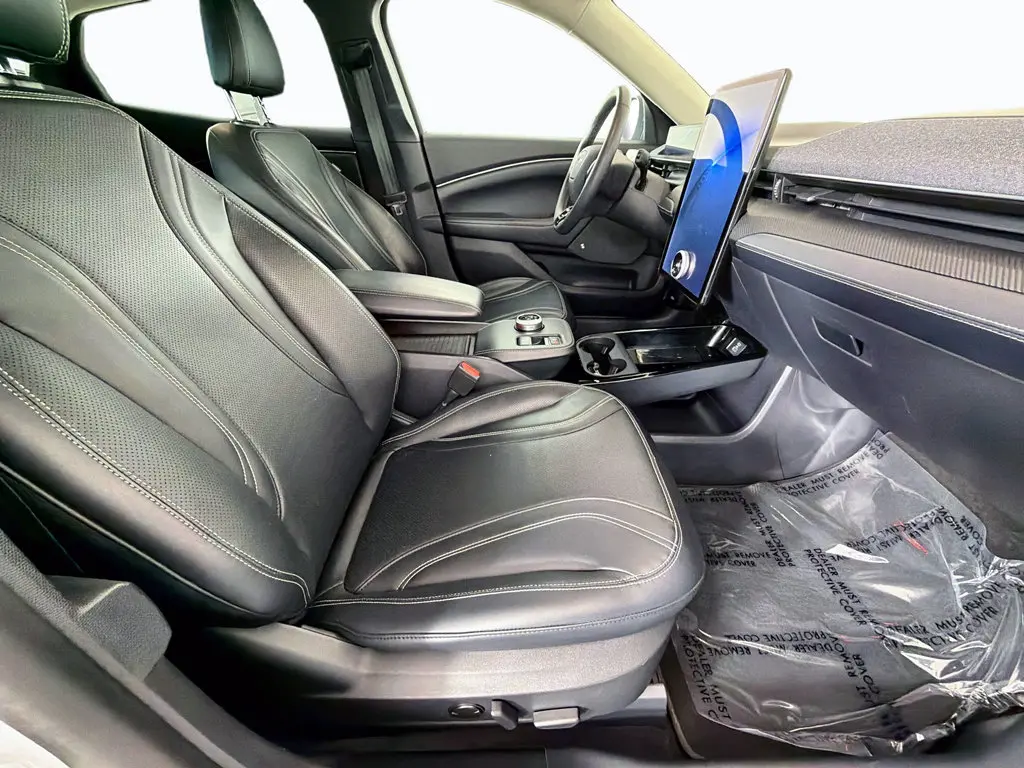 2023 Ford Mustang - $23,199