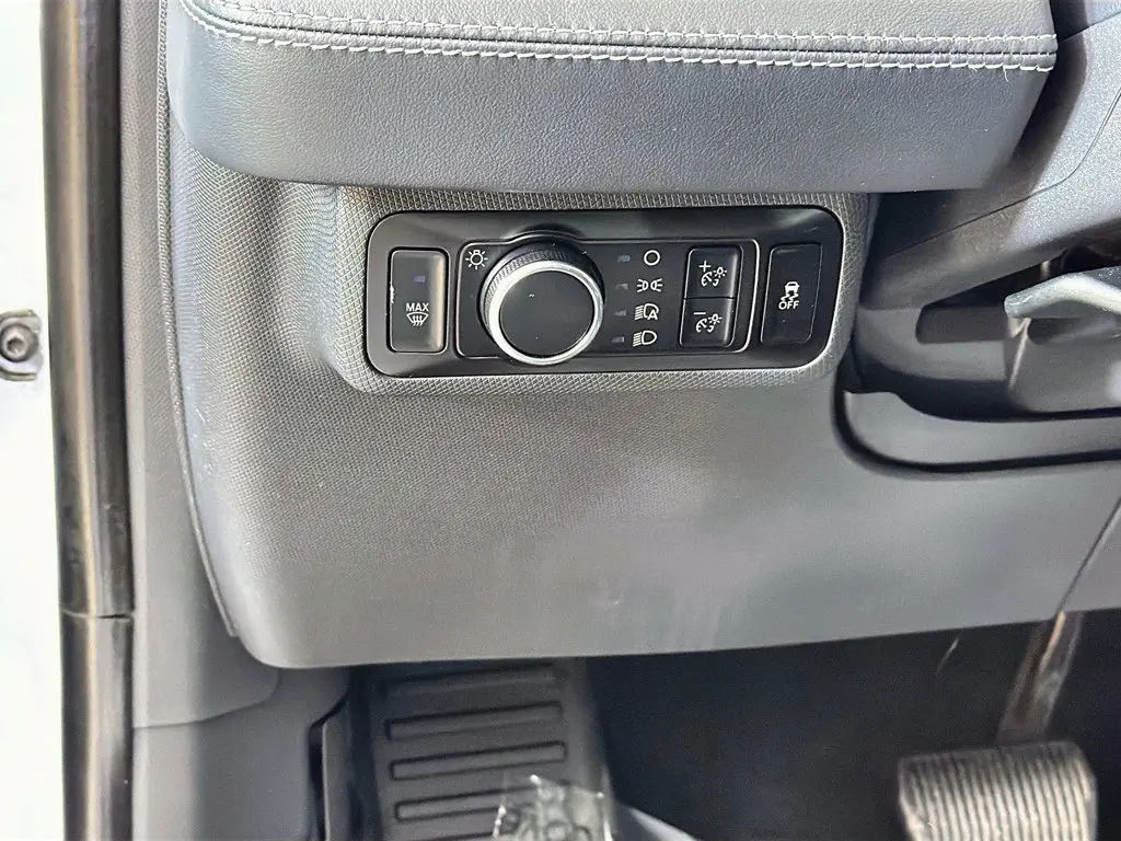 2023 Ford Mustang - $23,199