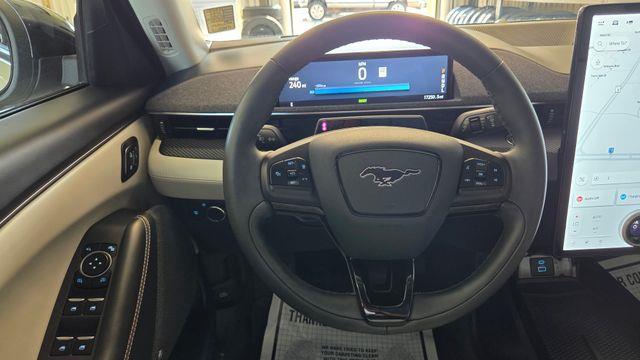 2023 Ford Mustang - $30,101