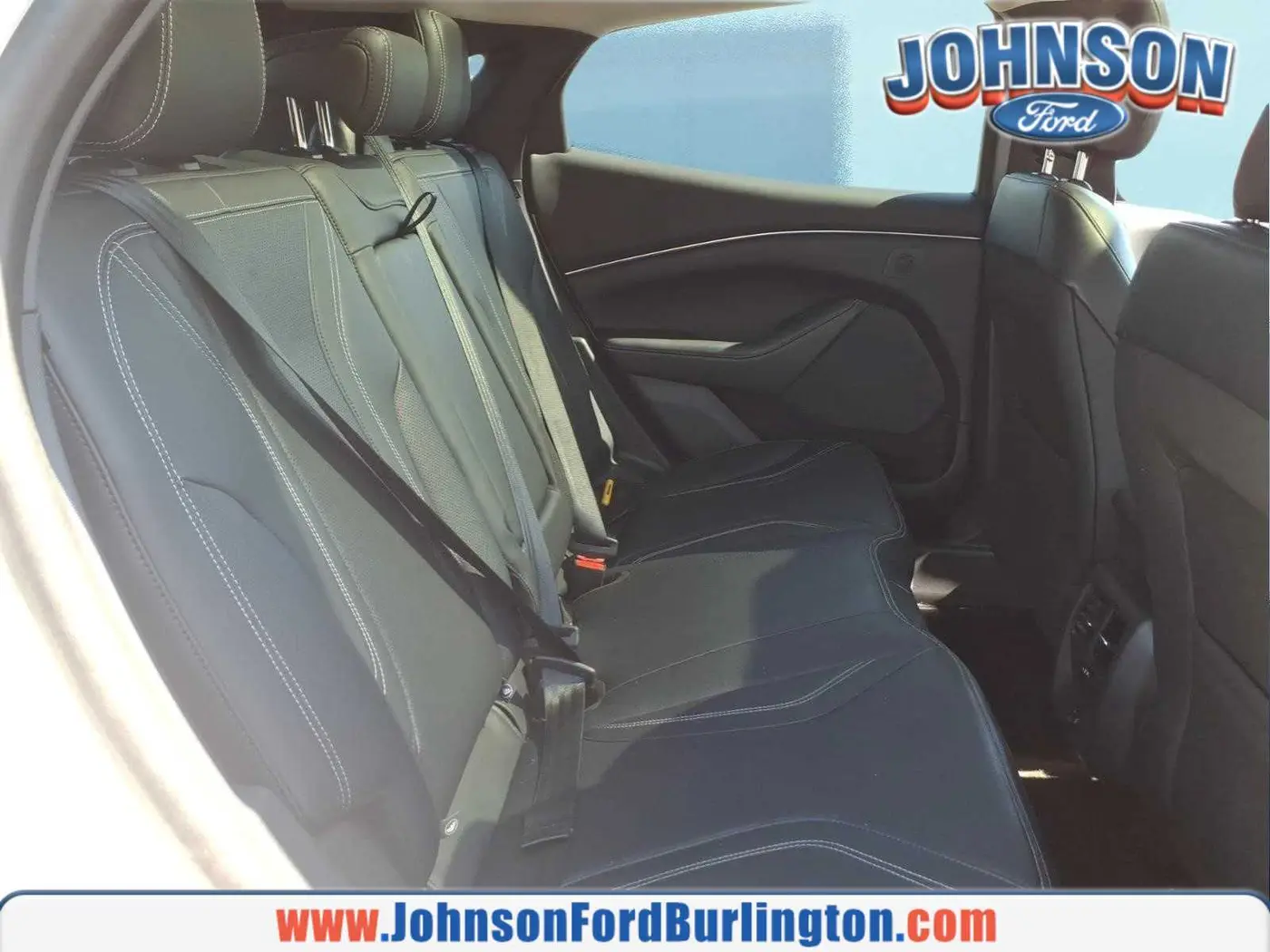 2023 Ford Mustang - $30,800