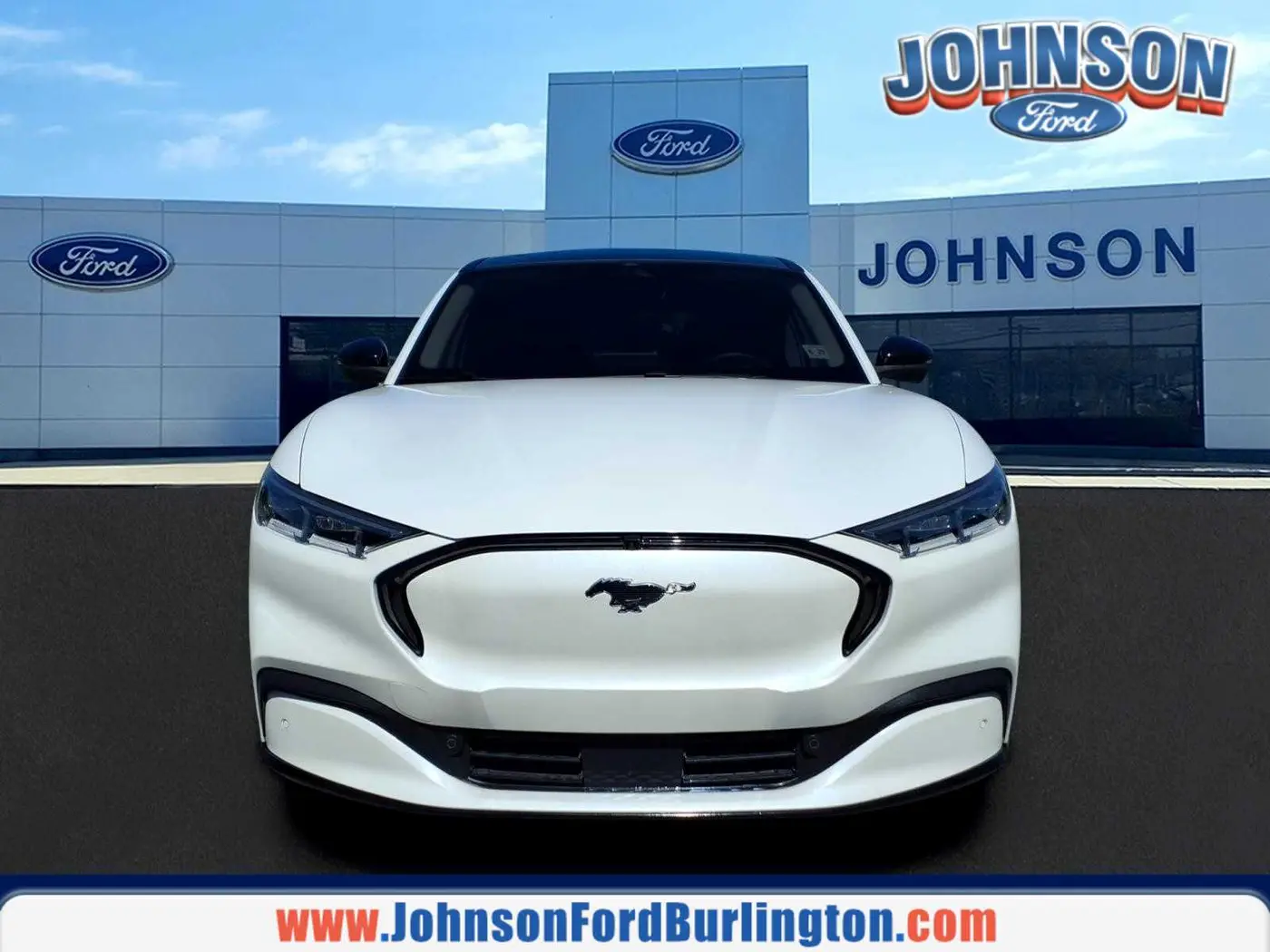 2023 Ford Mustang - $30,800