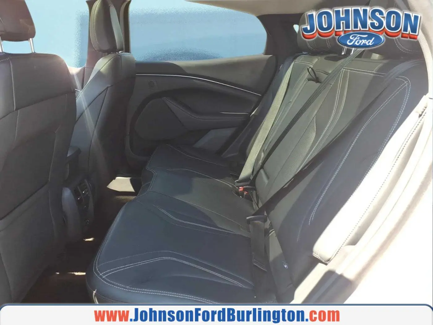 2023 Ford Mustang - $30,800