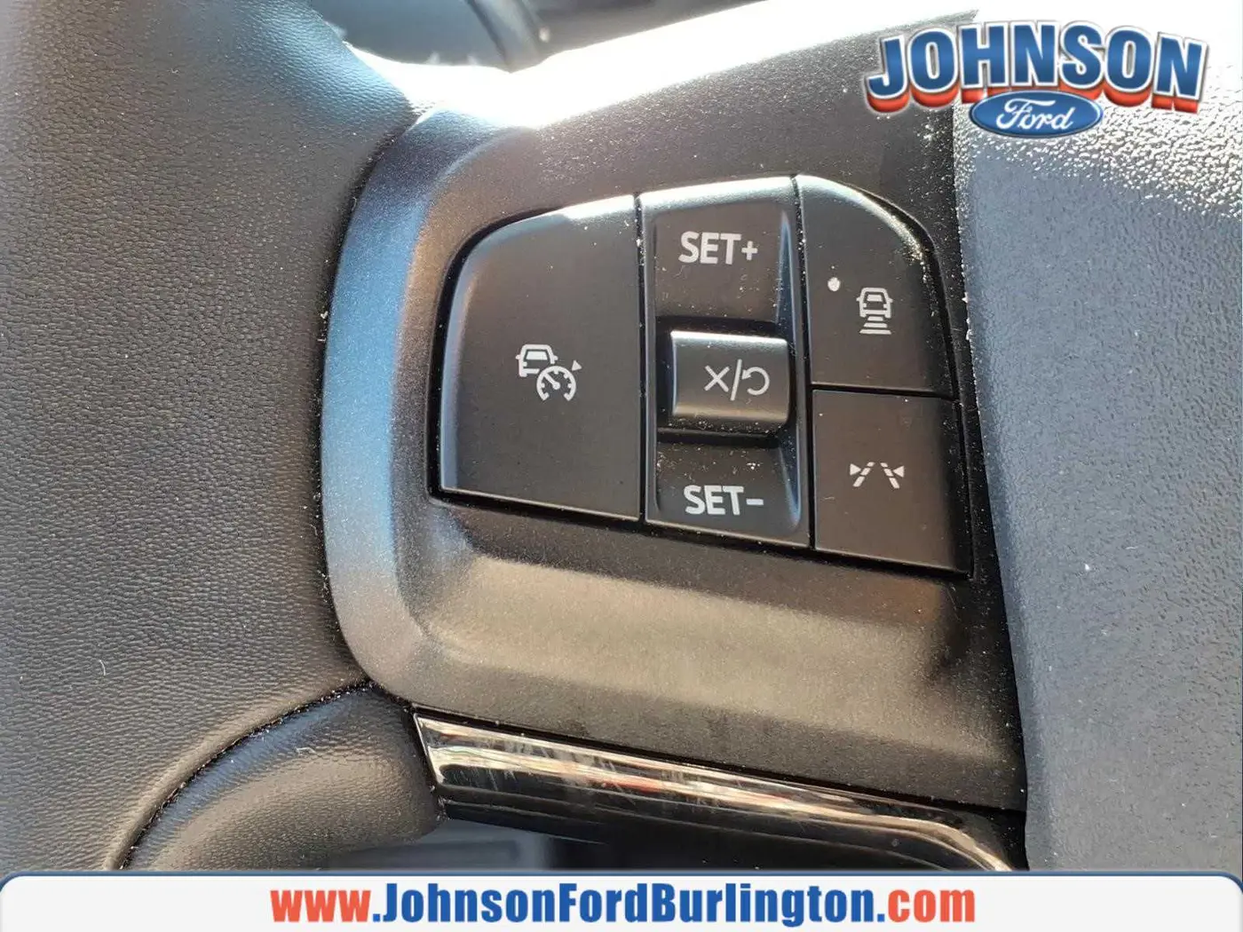 2023 Ford Mustang - $30,800