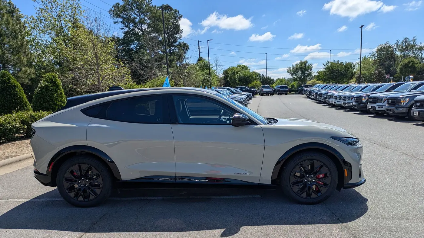 2025 Ford Mustang Mach-E Premium