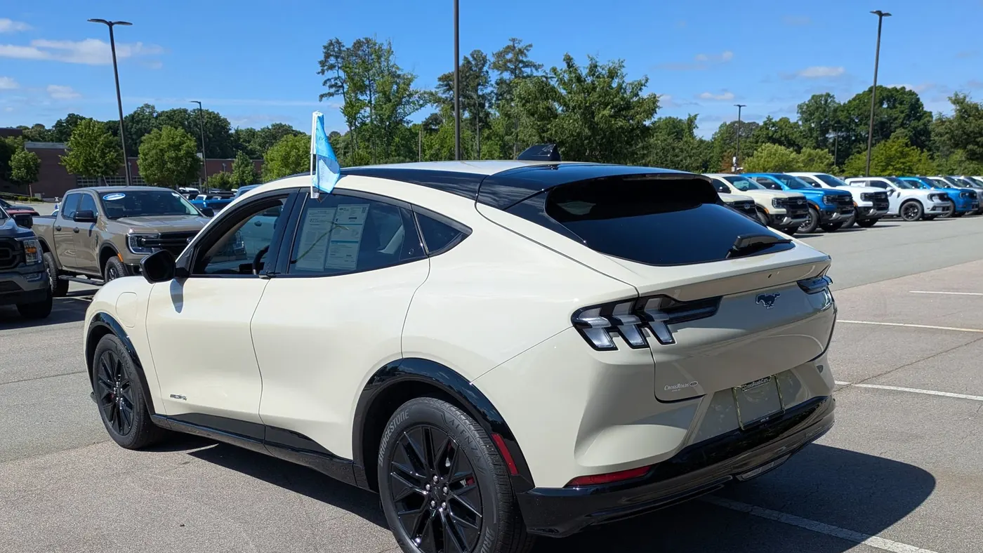 2025 Ford Mustang Mach-E Premium