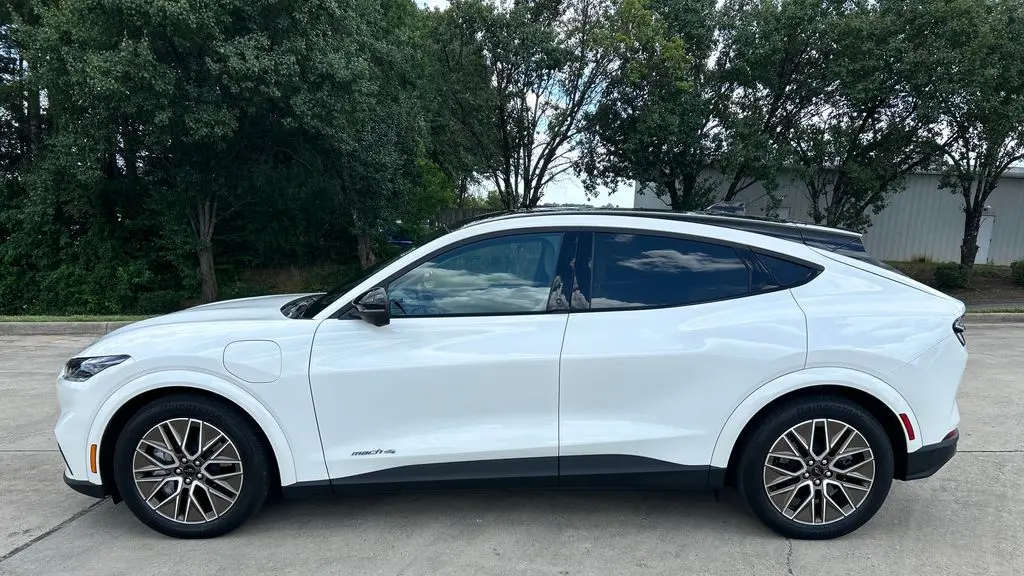 2025 Ford Mustang Mach-E Premium