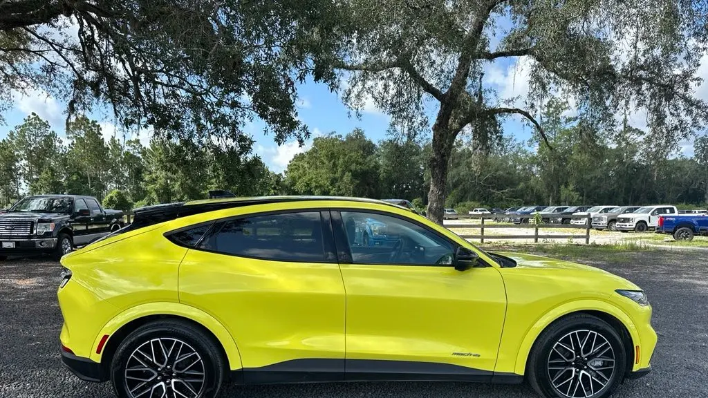2025 Ford Mustang Mach-E Premium