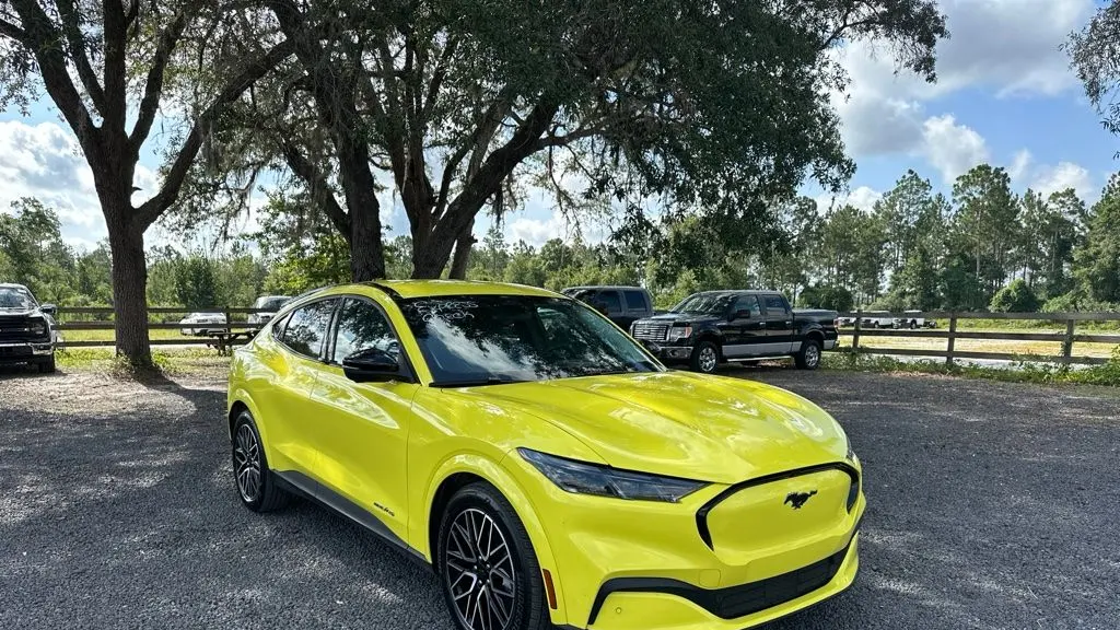 2025 Ford Mustang Mach-E Premium