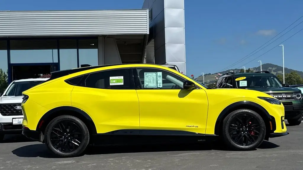 2025 Ford Mustang Mach-E Premium