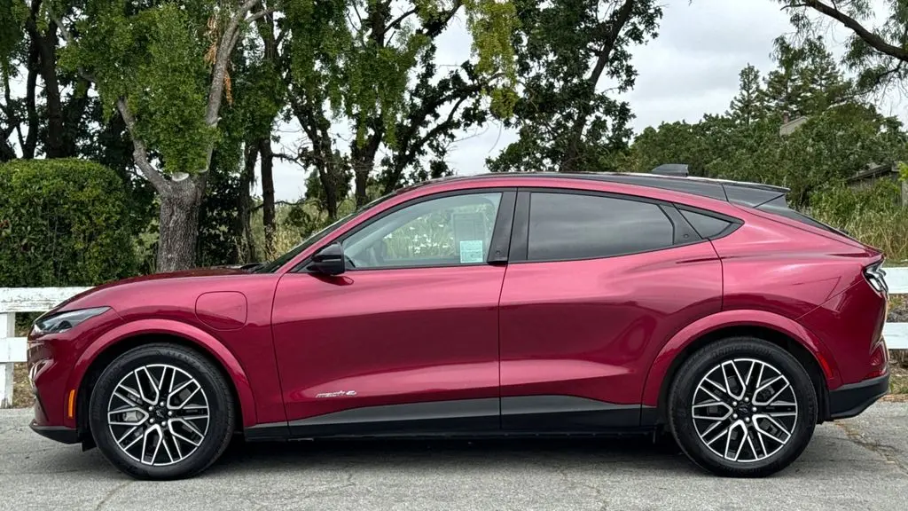 2025 Ford Mustang Mach-E Premium