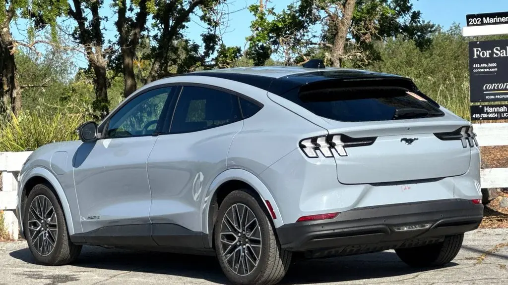2025 Ford Mustang Mach-E Premium