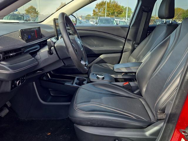 2023 Ford Mustang - $30,995