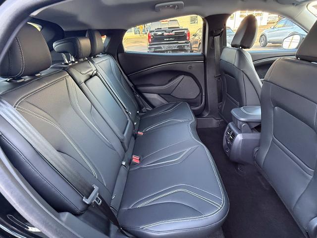 2023 Ford Mustang - $28,995