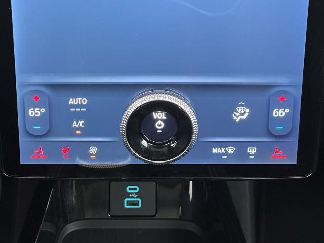 2023 Ford Mustang - $28,995