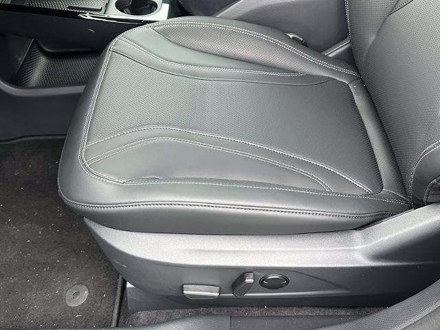 2023 Ford Mustang - $28,995
