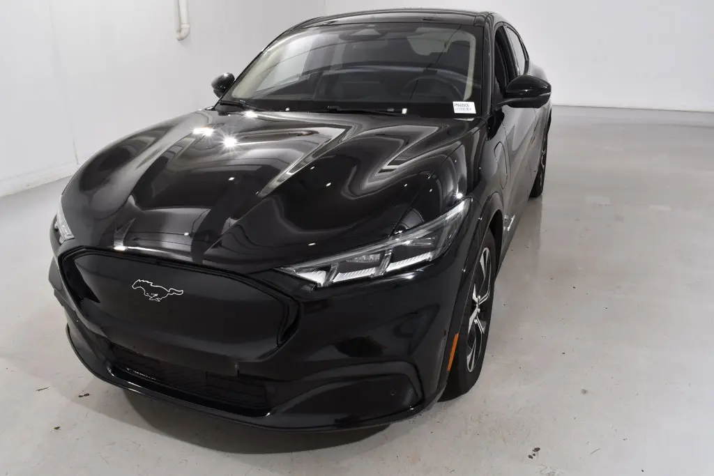 2023 Ford Mustang - $28,155