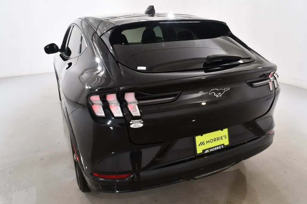 2023 Ford Mustang - $28,155