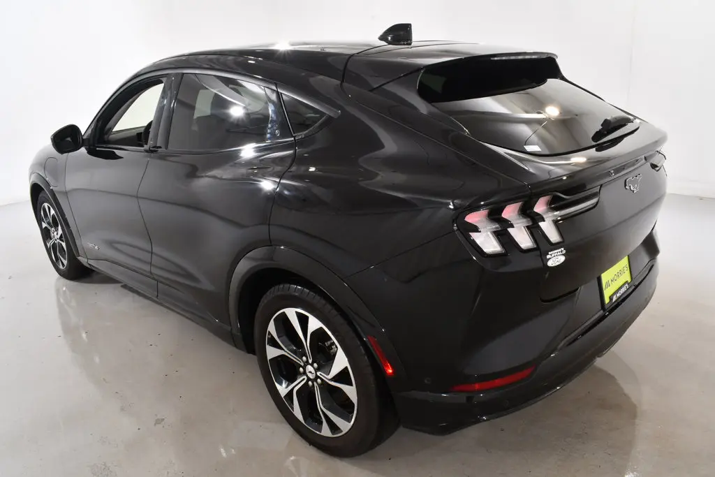 2023 Ford Mustang - $28,155