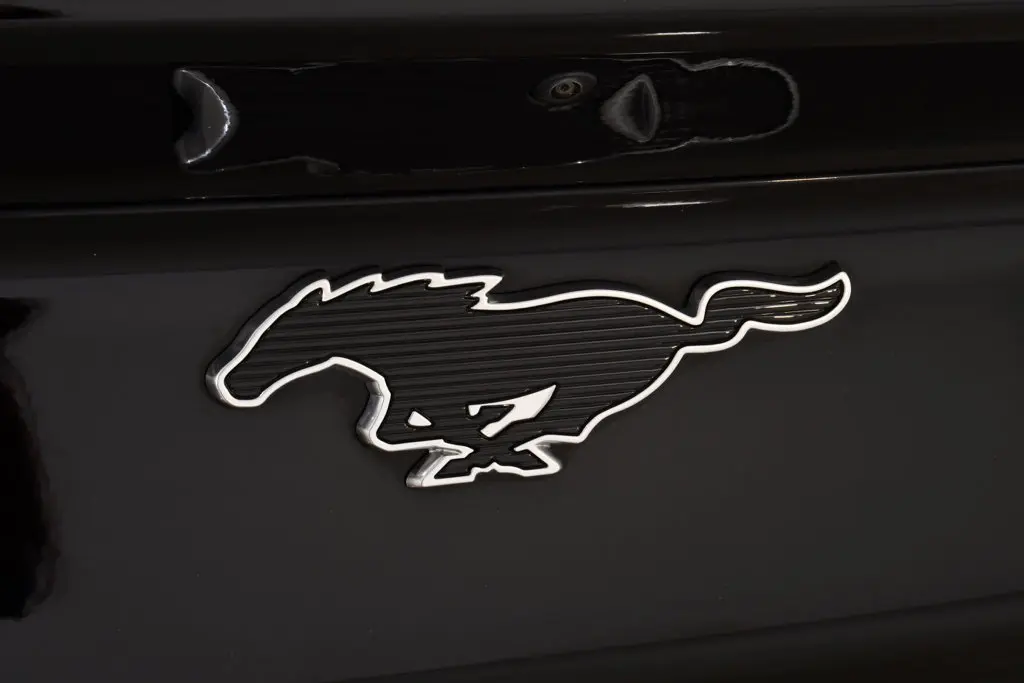 2023 Ford Mustang - $28,155