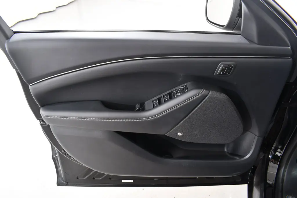 2023 Ford Mustang - $28,155