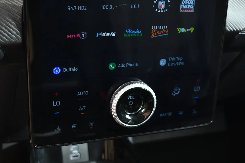 2023 Ford Mustang - $28,155
