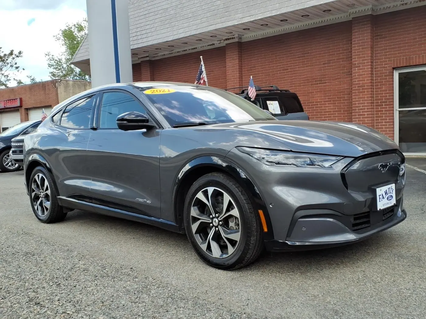 2021 Ford Mustang - $21,145