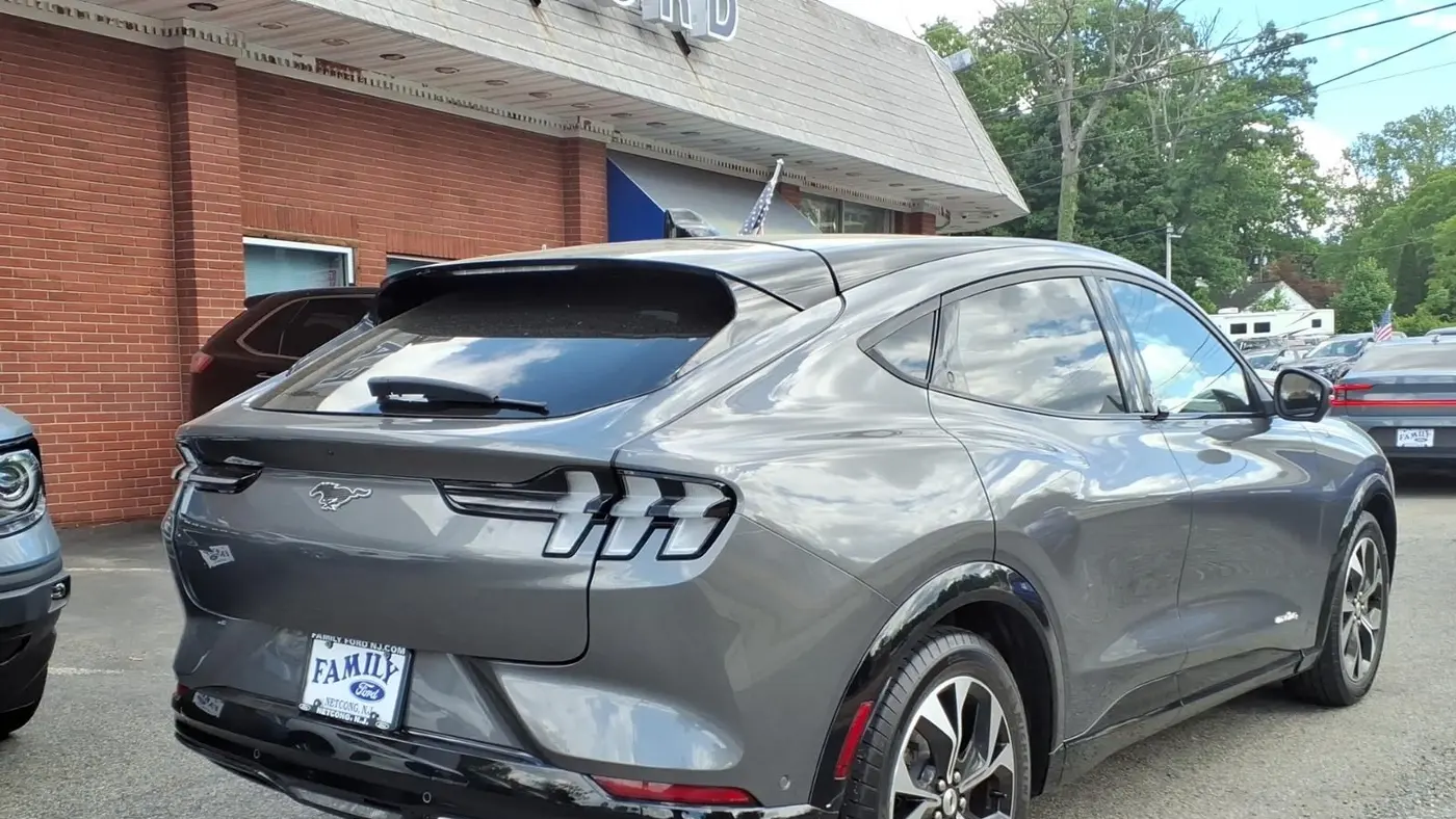2021 Ford Mustang Mach-E Premium