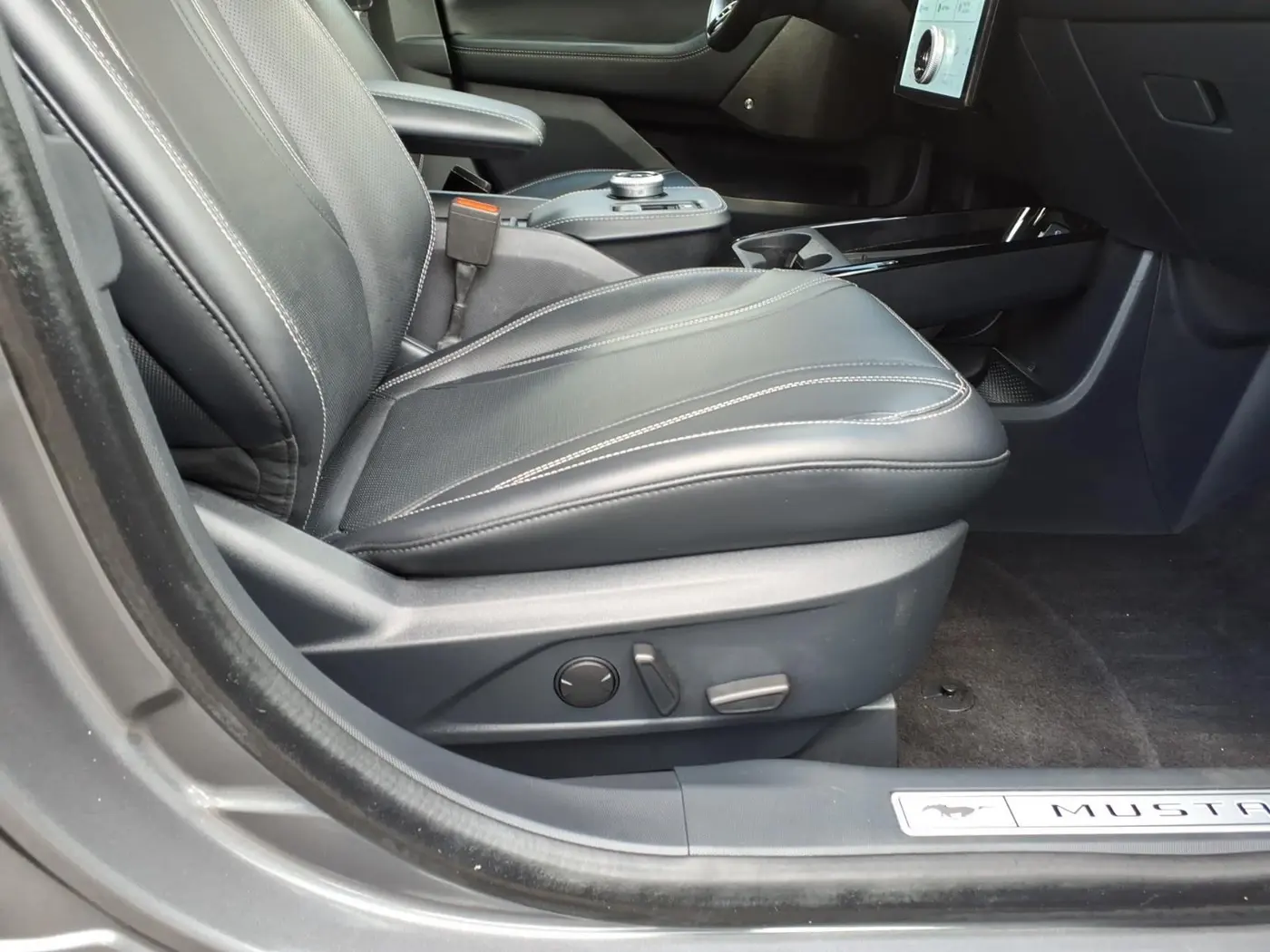 2021 Ford Mustang - $21,145
