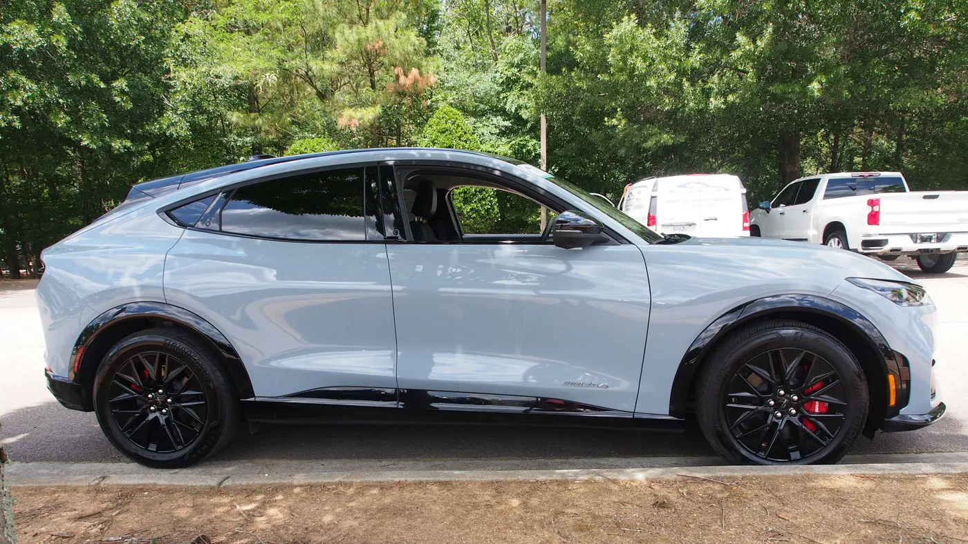 2025 Ford Mustang Mach-E Premium
