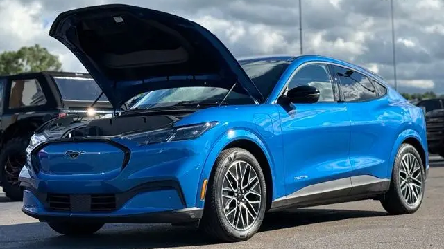 2025 Ford Mustang Mach-E Premium